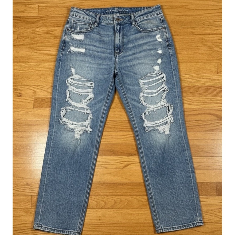 American Eagle Mom‎ Jeans Womens 12 Light Wash High Rise Distressed Stretch